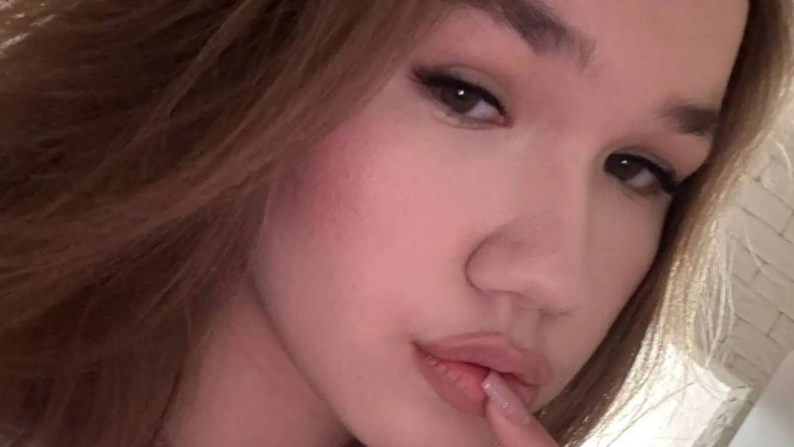 AmberWave's Premium Pictures and Videos