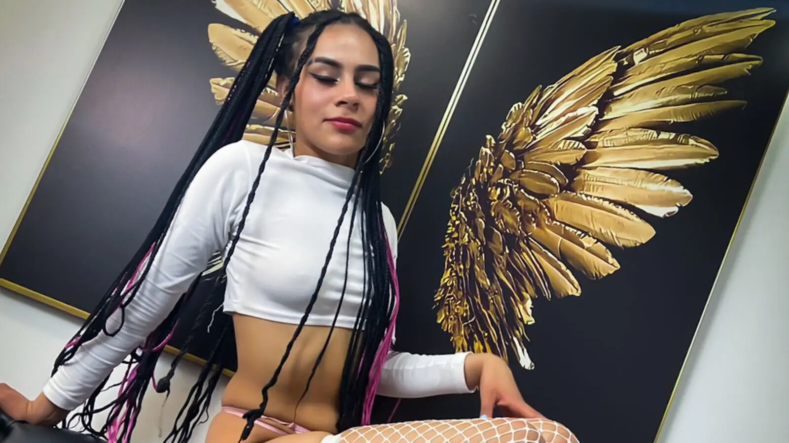 IsaHart's Premium Pictures and Videos