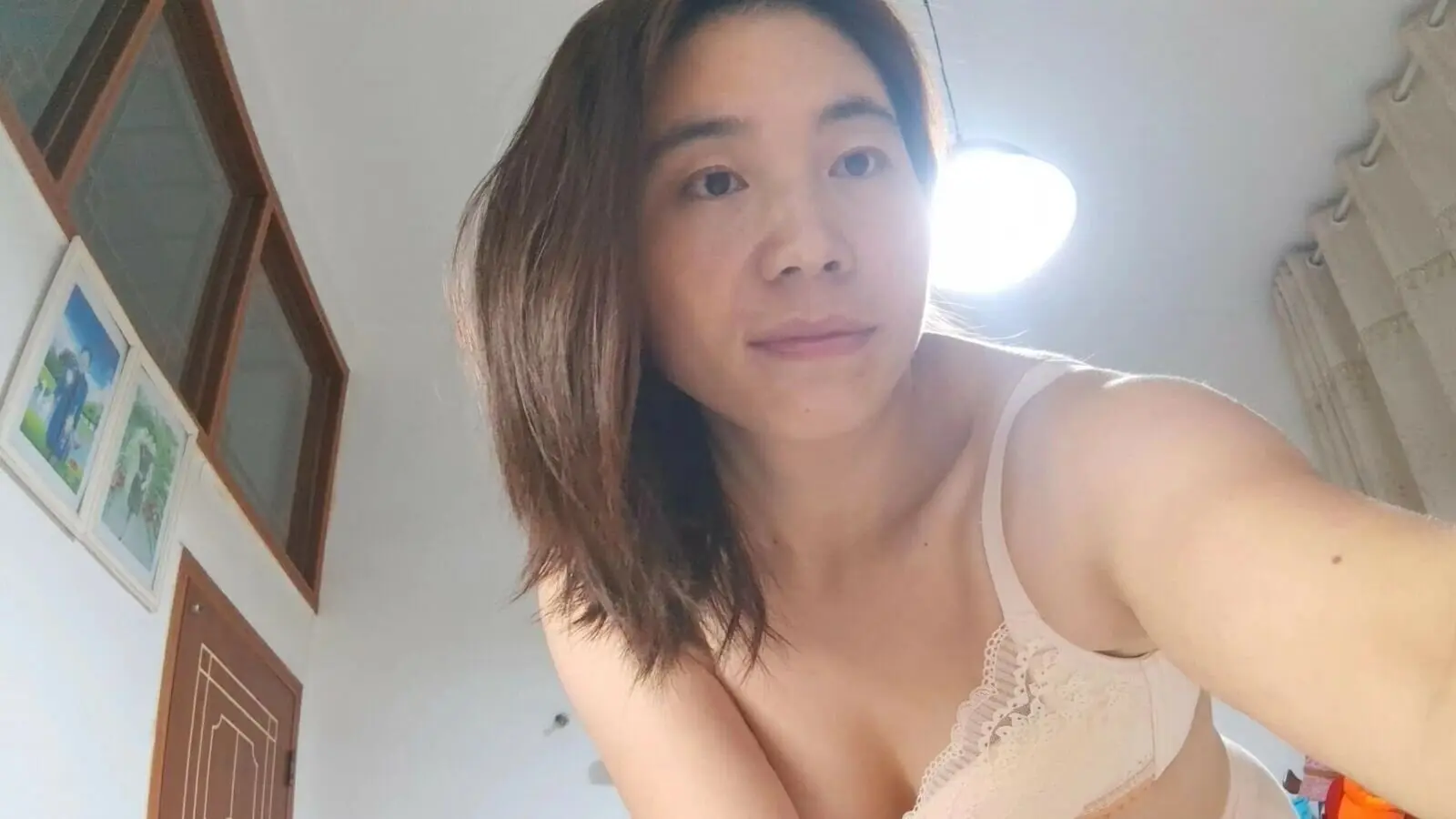 LynnaDavis's Premium Pictures and Videos