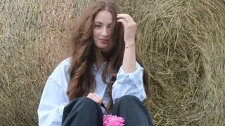 MoonSany's Premium Pictures and Videos