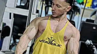 PumpIron's Premium Pictures and Videos