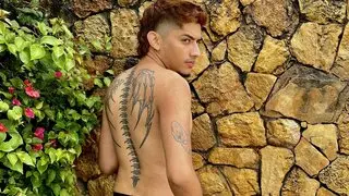 SalvatoreVega's Premium Pictures and Videos