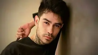 StefanoEverett's Premium Pictures and Videos