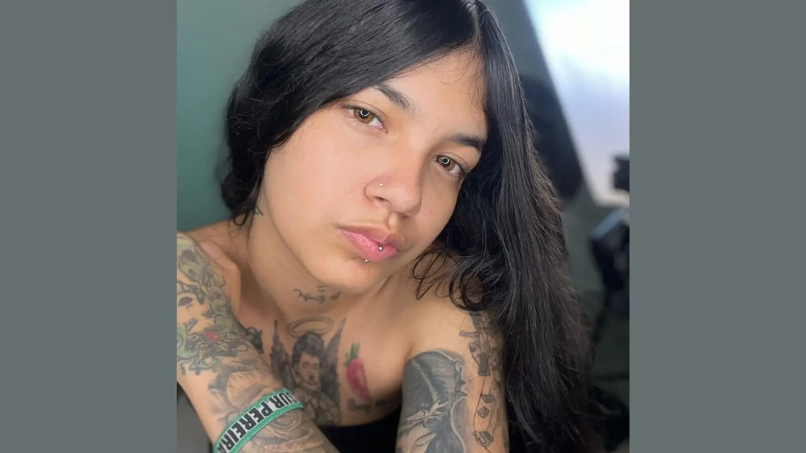 YvonneMoons's Premium Pictures and Videos